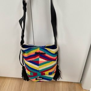 Canvas bucket bag